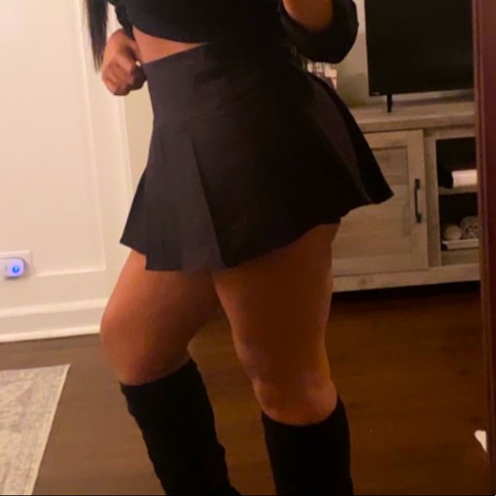 Black Mini Skirt (New)